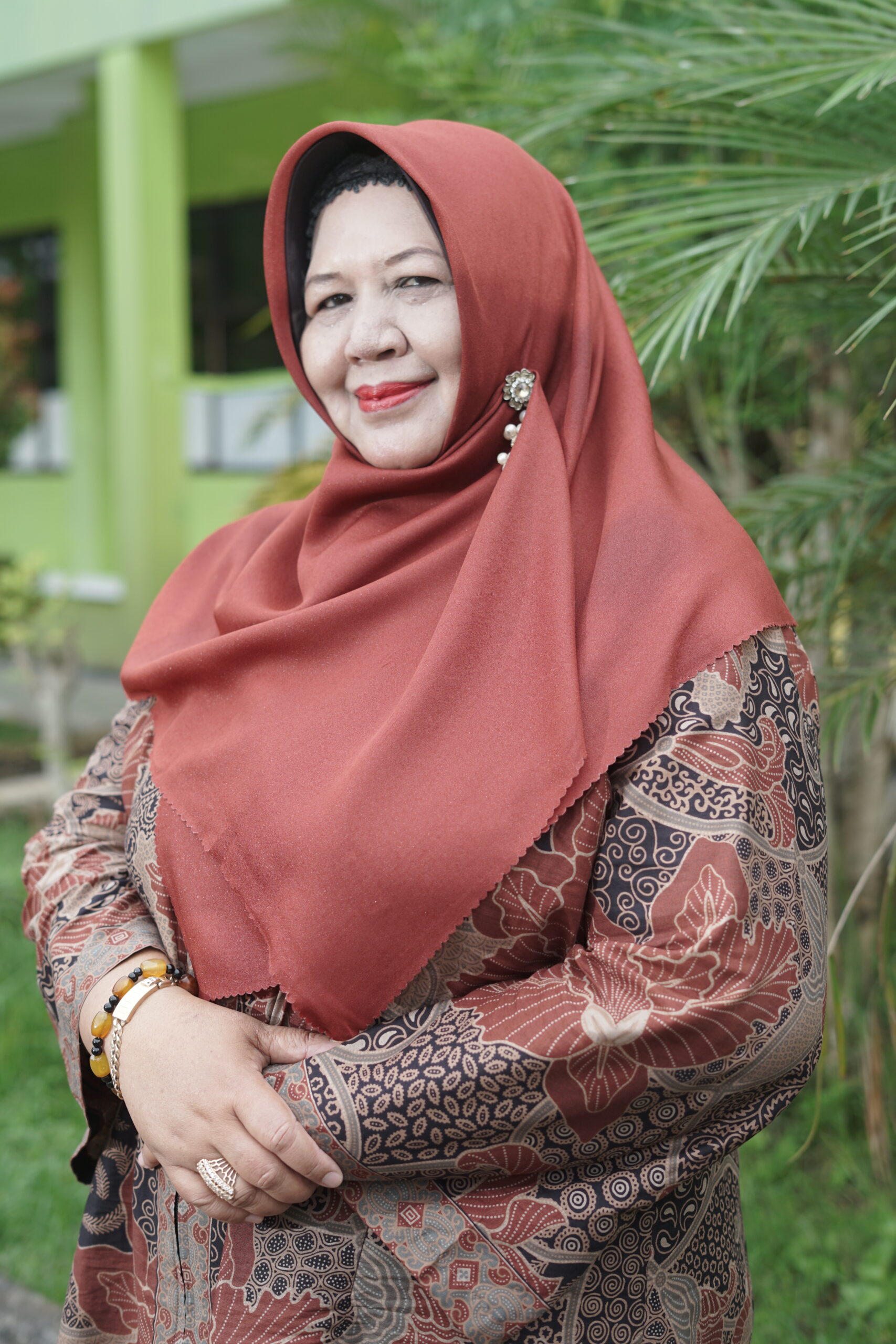 0 Dra. Hj. NINGSIH - WAKIL KEPALA SEKOLAH URUSAN HUMAS